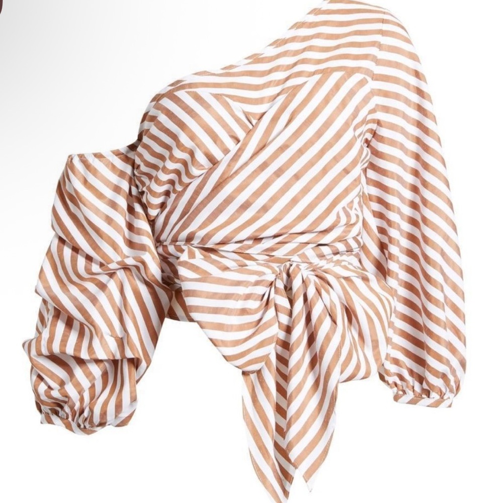 StyleKeepers Wrap Me in Love One-Shoulder Top Size Small